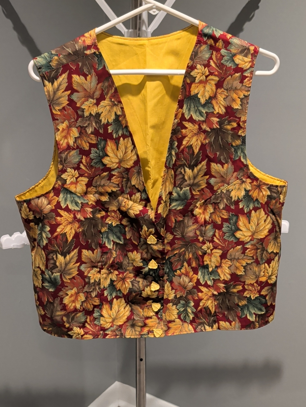 90s Handmade Autumn Leaf Print Vest - Yellow Lined